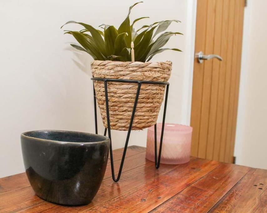 No25-Luxe Living Guest House- 2 Bed-Wifi-Free Parking-City- Beach Swansea Luaran gambar